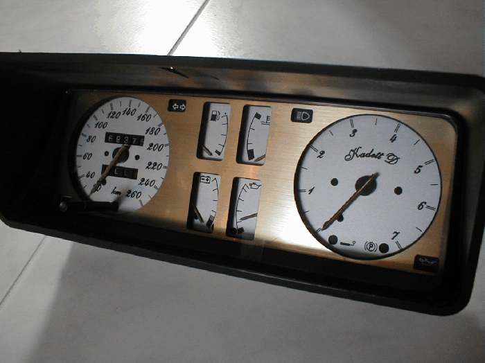 Kadett E Ascona C White Face gauges Dials cockpit instruments Instrument 